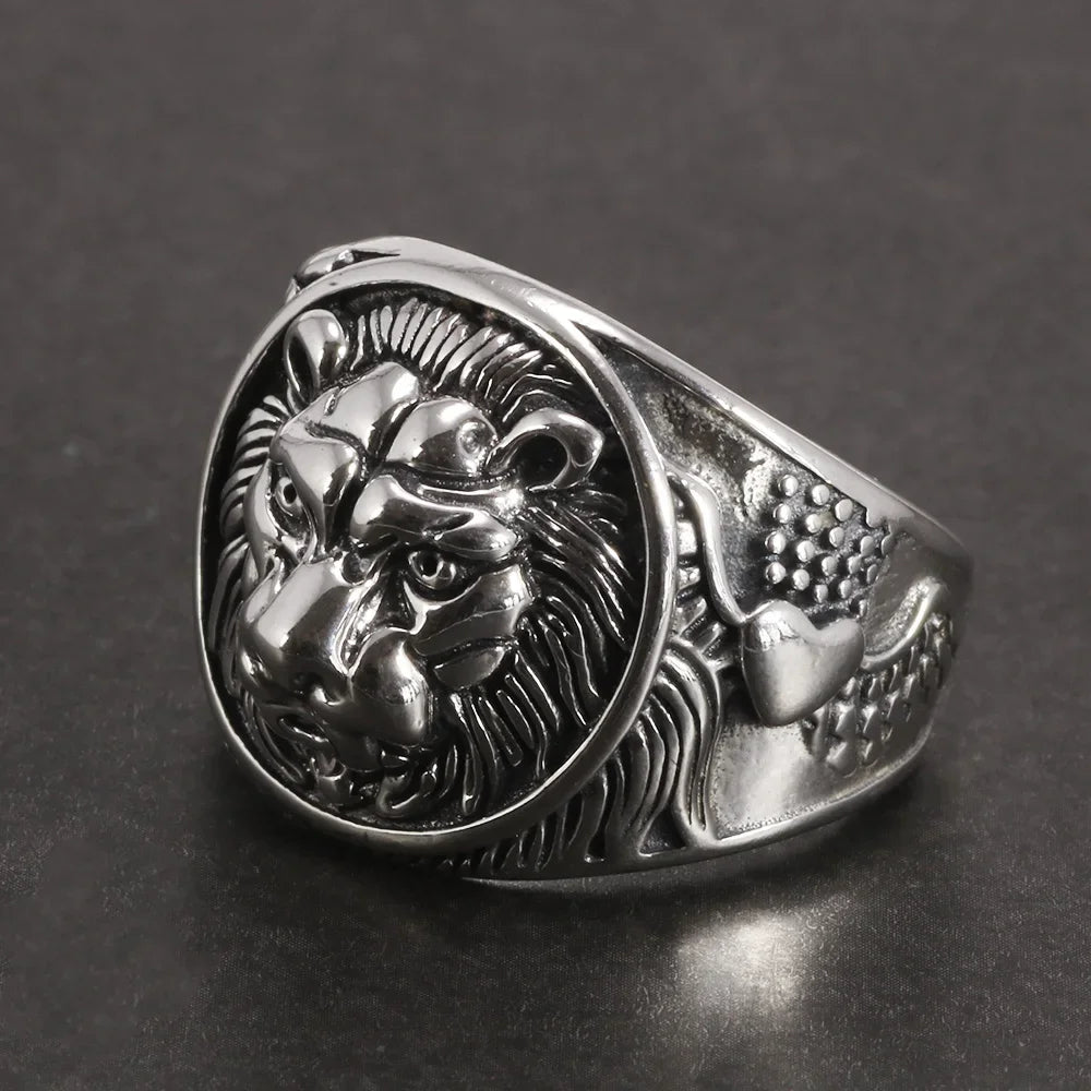 Leo - Bague chevalière avec tête de lion