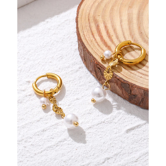 Perla - Boucles d'oreilles en acier inoxydable avec pampilles de perles baroques - Femme