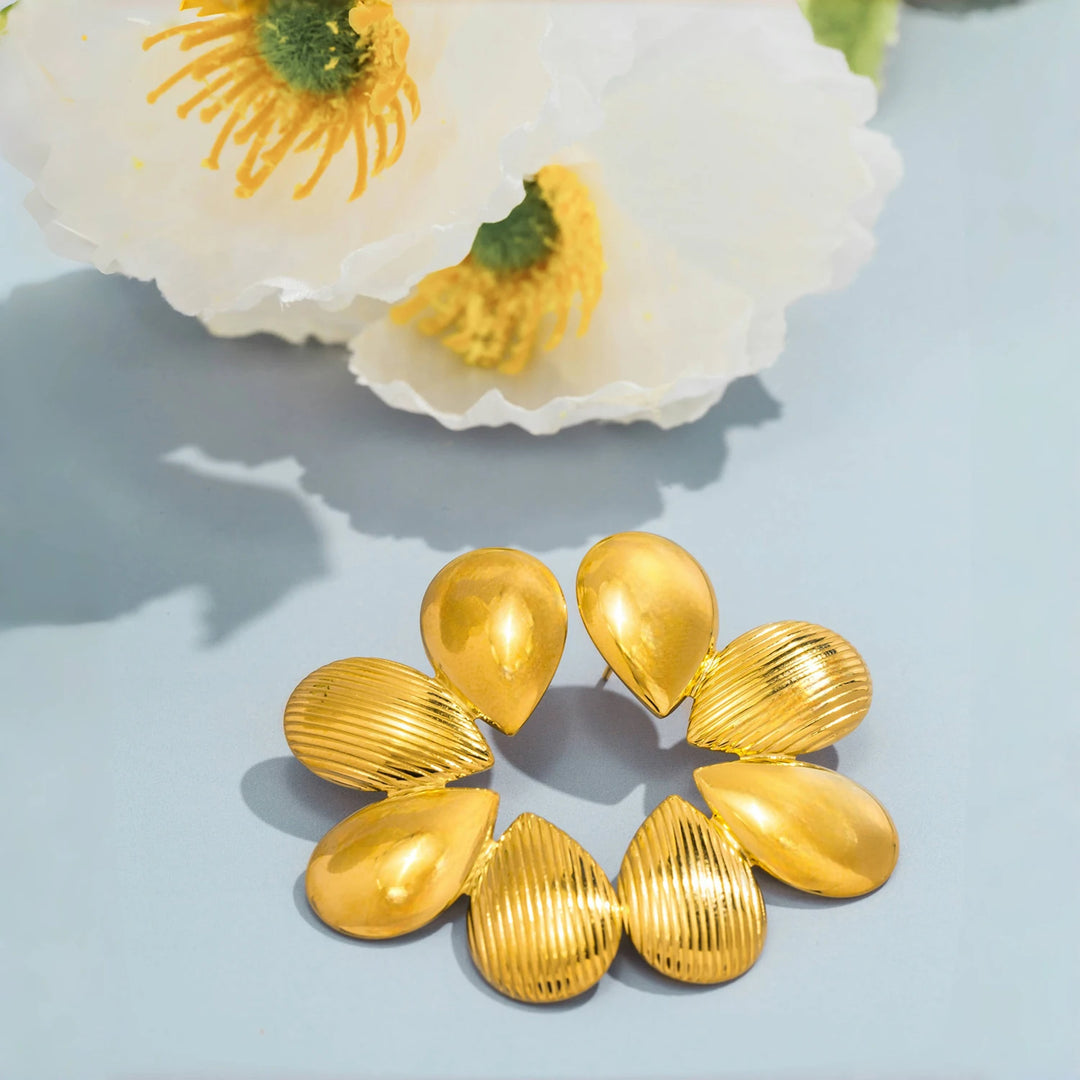 Floréal - Boucles d'oreilles en acier inoxydable doré avec motif fleur géométrique - Femme